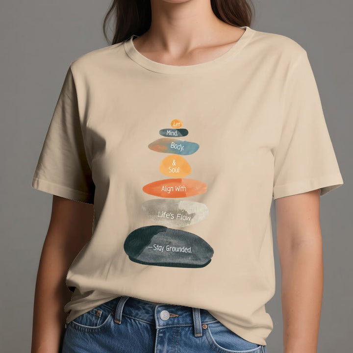 T-shirt spirituel léger en coton Olivenorma « Stay Grounded » - image 10