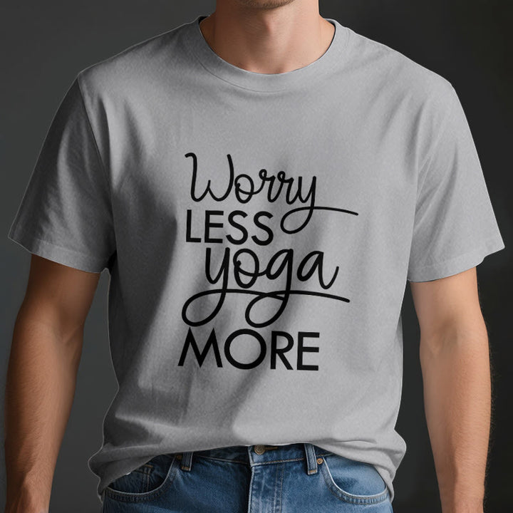 T-shirt Olivenorma « MOINS DE SOUCI, PLUS DE YOGA » pour les amateurs de yoga et de méditation - image 3