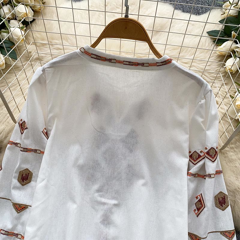 Chemise femme Olivenorma à manches lanternes et broderies de style ethnique