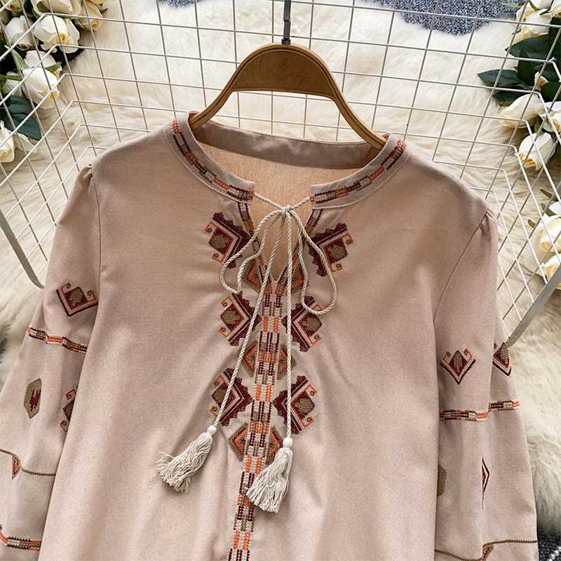 Chemise femme Olivenorma à manches lanternes et broderies de style ethnique