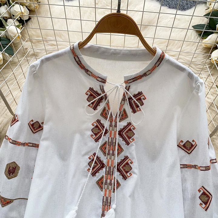Chemise femme Olivenorma à manches lanternes et broderies de style ethnique - image 2