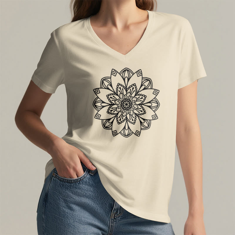 T-shirt à fleurs mandala Olivenorma , col en V, coupe classique, motif lotus spirituel - image 12