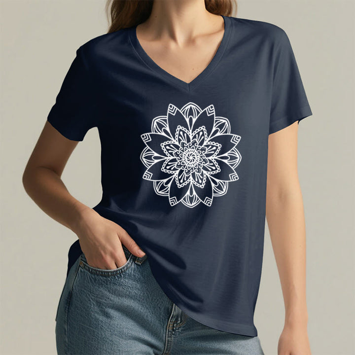 T-shirt à fleurs mandala Olivenorma , col en V, coupe classique, motif lotus spirituel - image 23