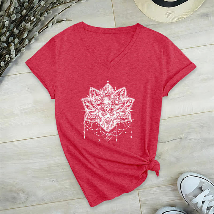 T-shirt col V imprimé Lotus Olivenorma - Rouge - 2XL - image 14