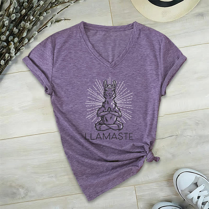 T-shirt col V humoristique Olivenorma avec inscription « Lama Namaste » - Violet - 2XL - image 25