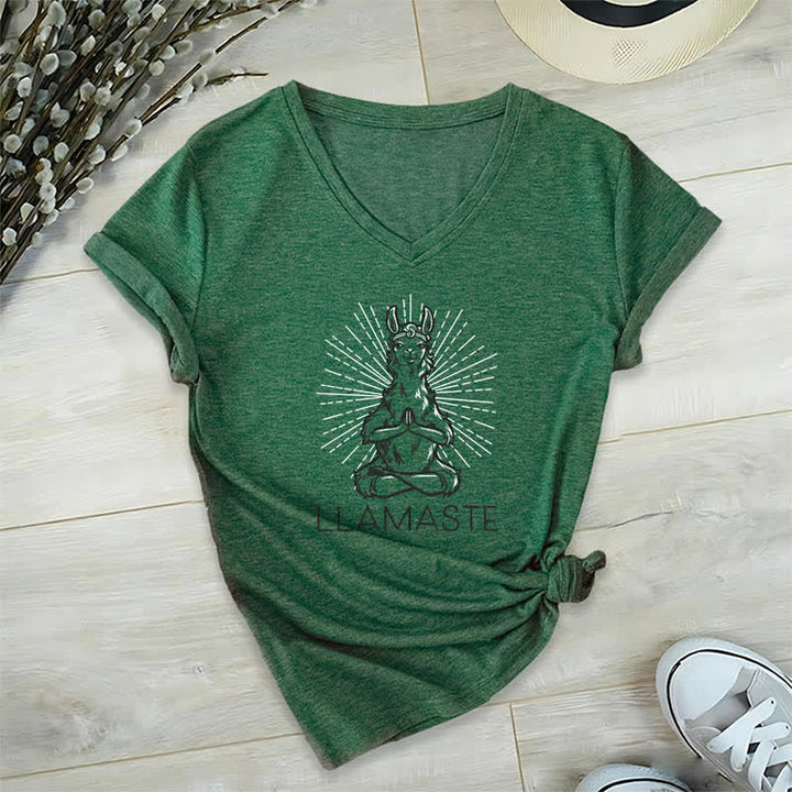 T-shirt col V humoristique Olivenorma avec inscription « Lama Namaste » - Vert foncé - 2XL - image 5