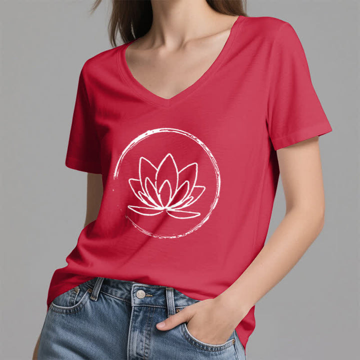 T-shirt ample à col en V motif fleur de lotus style bohème Olivenorma - image 16