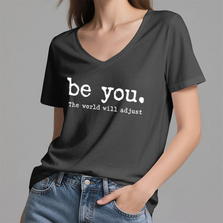 T-shirt col V Olivenorma « Soyez vous-même, le monde s'adaptera » - image 11