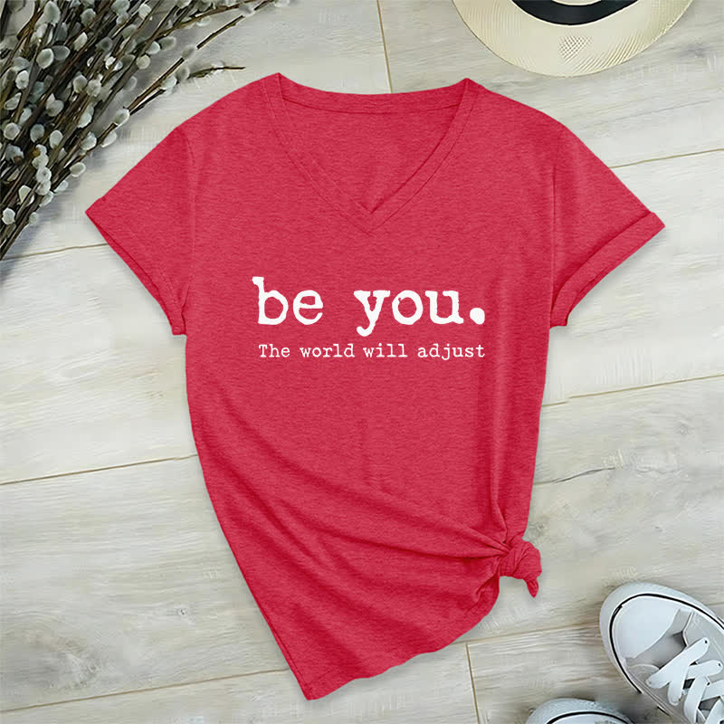 T-shirt col V Olivenorma « Soyez vous-même, le monde s'adaptera » - Rouge - 2XL - image 14