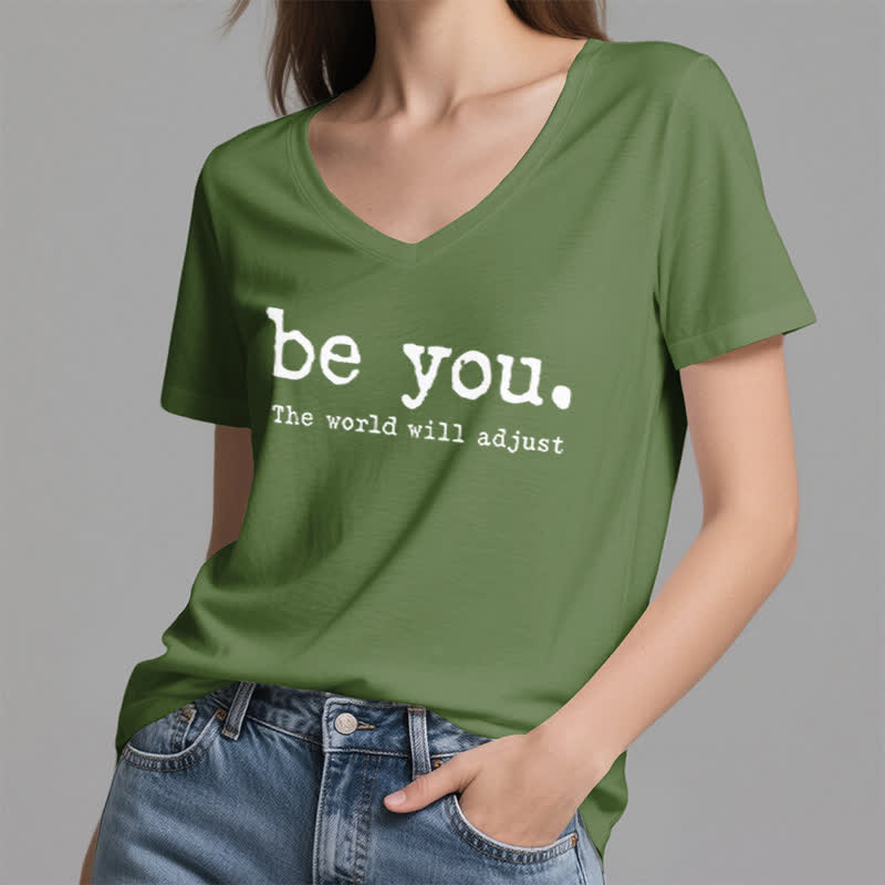 T-shirt col V Olivenorma « Soyez vous-même, le monde s'adaptera » - image 9