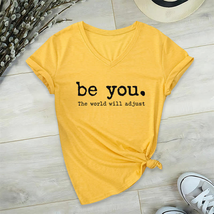 T-shirt col V Olivenorma « Soyez vous-même, le monde s'adaptera » - Jaune - 2XL - image 15