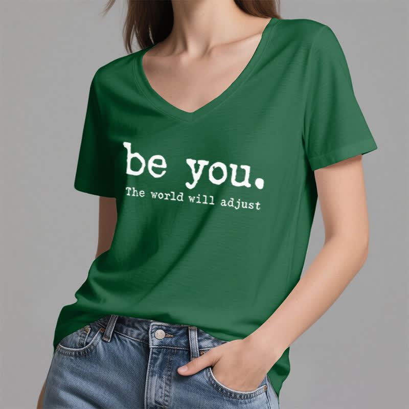 T-shirt col V Olivenorma « Soyez vous-même, le monde s'adaptera » - image 6