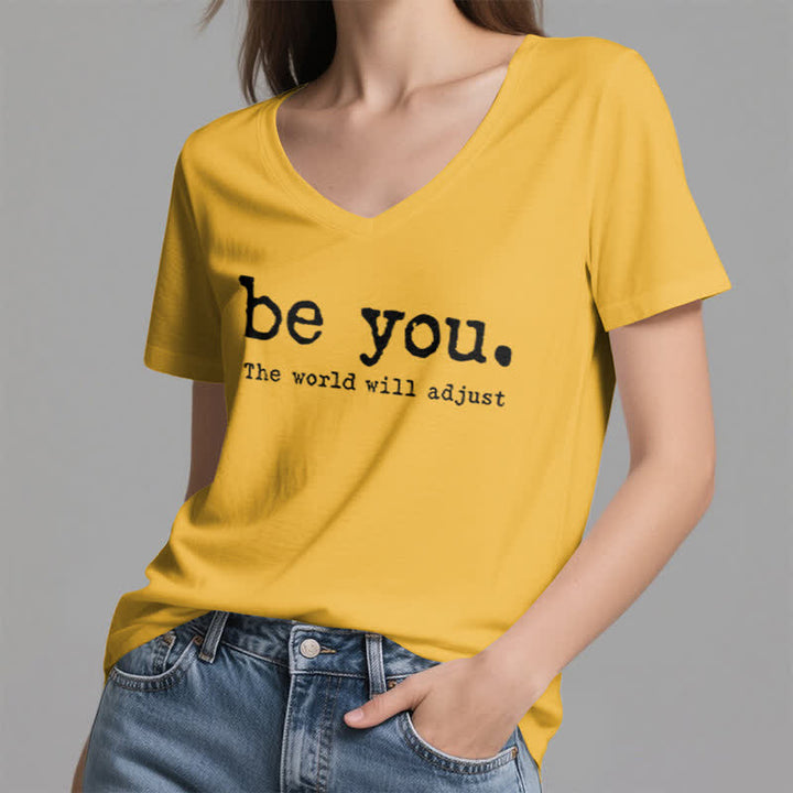 T-shirt col V Olivenorma « Soyez vous-même, le monde s'adaptera » - image 16