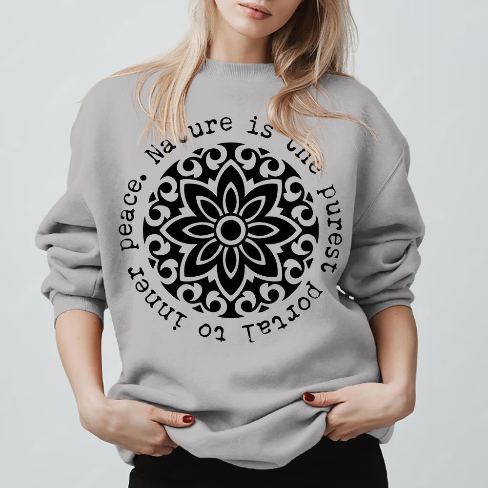 Olivenorma LA NATURE EST LE PORTAIL LE PLUS PUR VERS LA PAIX INTÉRIEURE Sweat-shirt polaire inspirant - Gris - 2XL - image 0