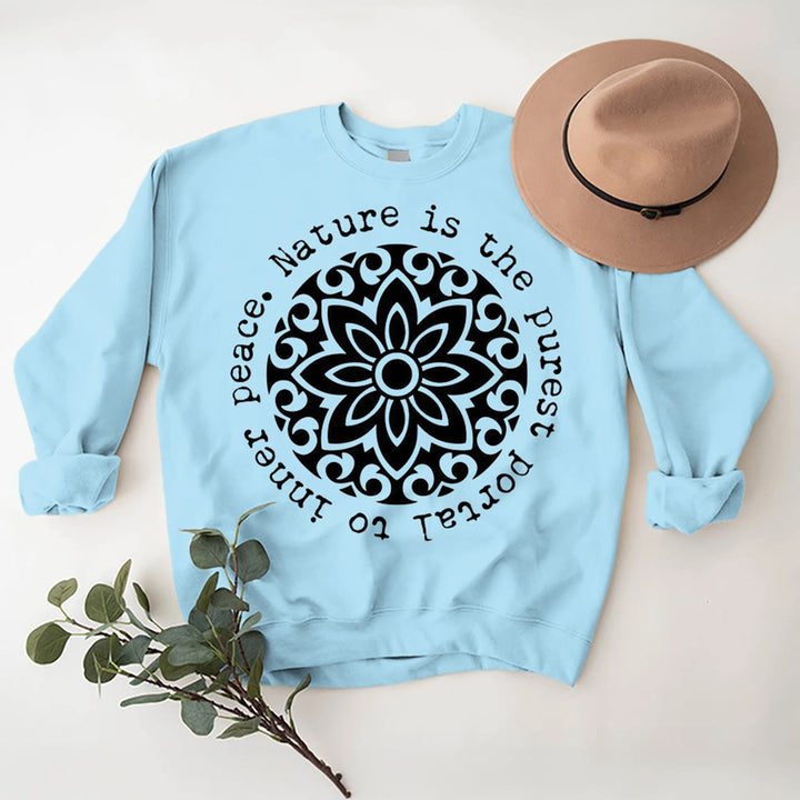 Olivenorma LA NATURE EST LE PORTAIL LE PLUS PUR VERS LA PAIX INTÉRIEURE Sweat-shirt polaire inspirant - Bleu - 2XL - image 15