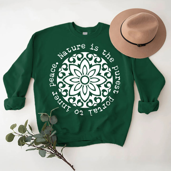 Olivenorma LA NATURE EST LE PORTAIL LE PLUS PUR VERS LA PAIX INTÉRIEURE Sweat-shirt polaire inspirant - Vert - 2XL - image 13