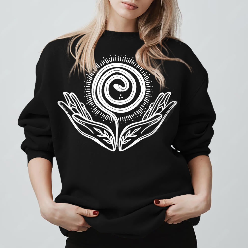 Sweat-shirt ample à col ras du cou et manches longues avec motif spirale de croissance spirituelle Olivenorma - Noir - 2XL - image 5