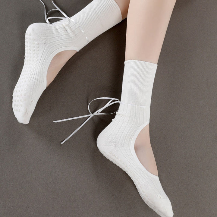 Chaussettes de danse Pilates et barre au dos Olivenorma avec bride ruban antidérapante et sangle ajustable, respirantes et confortables pour le yoga - image 12