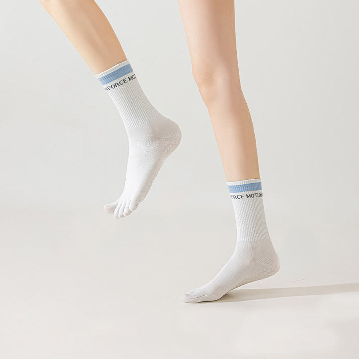 Chaussettes de Pilates mi-mollet Olivenorma en silicone antidérapantes avec séparation des orteils, respirantes et offrant une excellente adhérence au niveau des cinq orteils, idéales pour le yoga et le fitness. - image 10