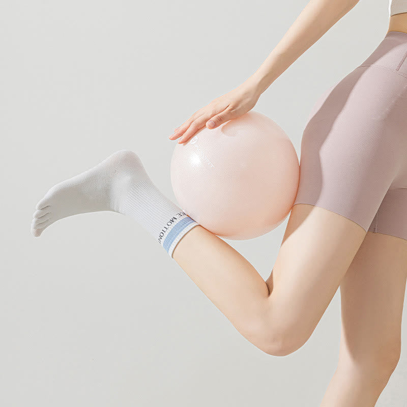Chaussettes de Pilates mi-mollet Olivenorma en silicone antidérapantes avec séparation des orteils, respirantes et offrant une excellente adhérence au niveau des cinq orteils, idéales pour le yoga et le fitness. - image 11