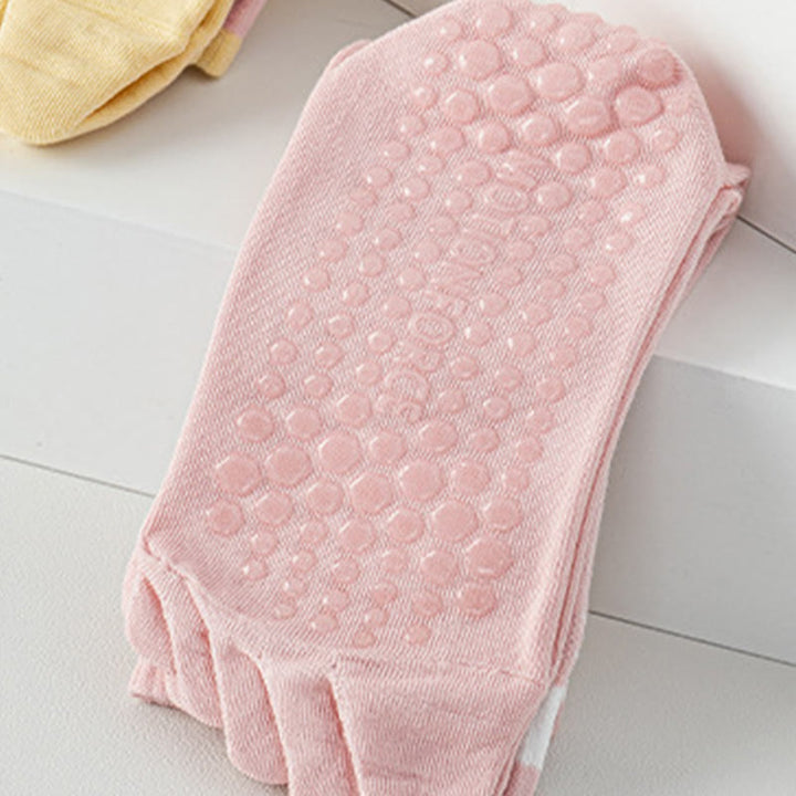 Chaussettes de Pilates mi-mollet Olivenorma en silicone antidérapantes avec séparation des orteils, respirantes et offrant une excellente adhérence au niveau des cinq orteils, idéales pour le yoga et le fitness. - image 3