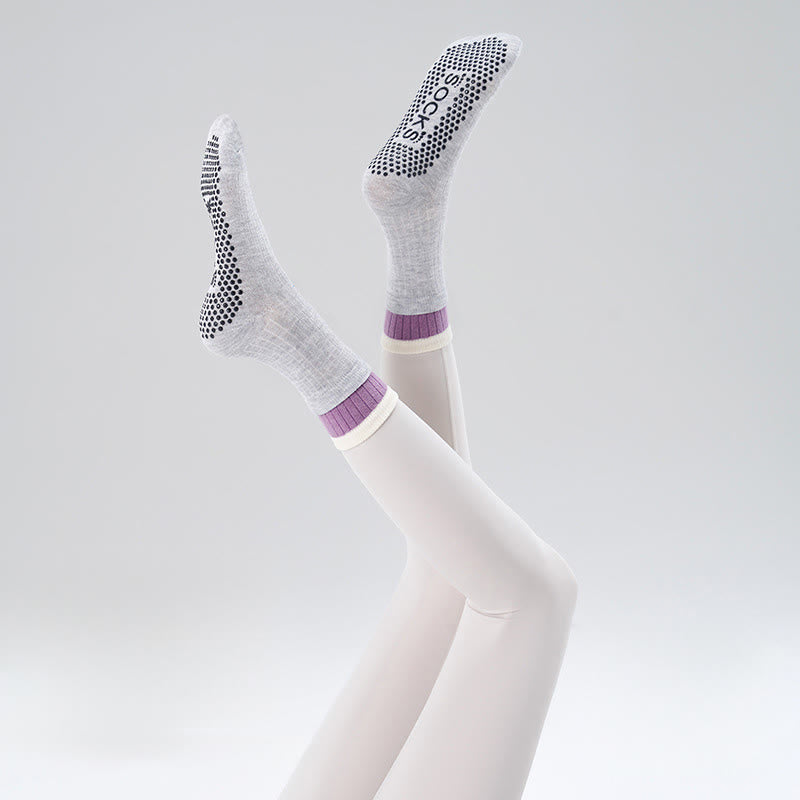 Chaussettes de yoga et de Pilates Olivenorma Floor Grip, confortables et élastiques, mi-mollet, en coton respirant. Antidérapantes, elles offrent un maintien élastique et une excellente adhérence. - image 1