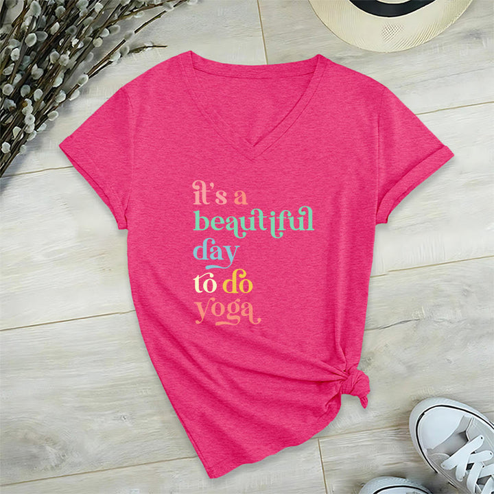 T-shirt col V Olivenorma« C'est une belle journée pour faire du yoga » - Rose rouge - 2XL - image 25