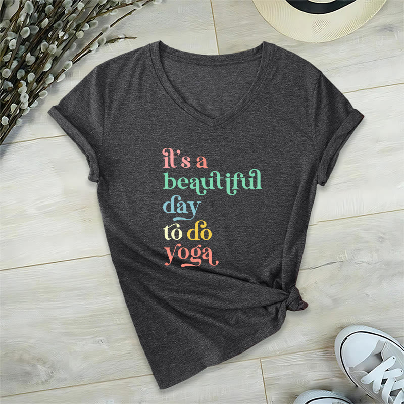 T-shirt col V Olivenorma« C'est une belle journée pour faire du yoga » - Gris - 2XL - image 0