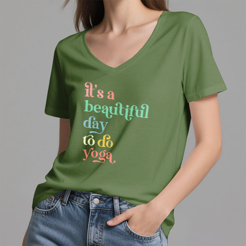 T-shirt col V Olivenorma« C'est une belle journée pour faire du yoga » - image 20