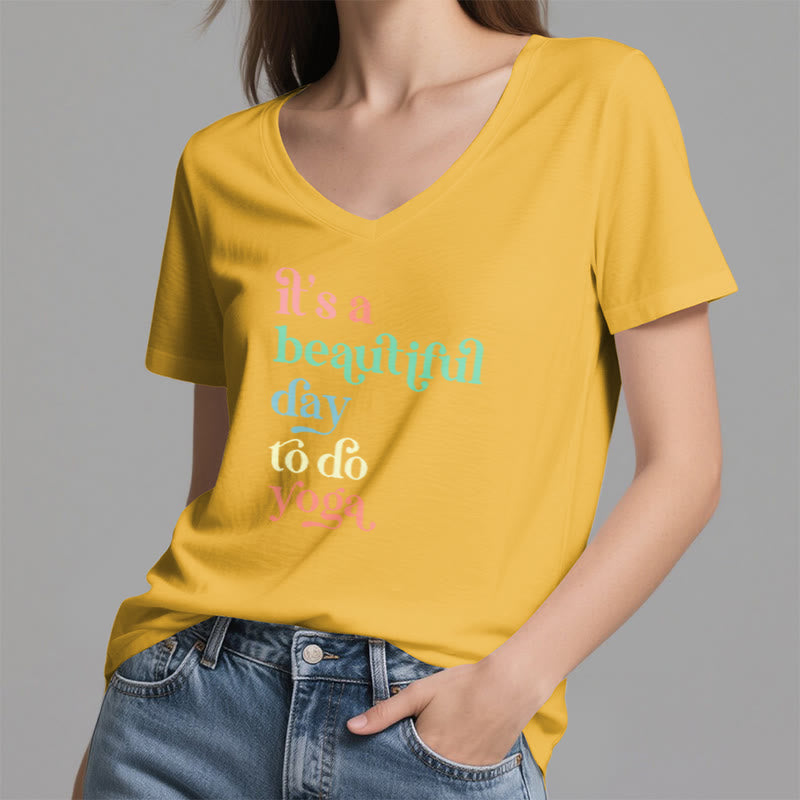 T-shirt col V Olivenorma« C'est une belle journée pour faire du yoga » - image 24