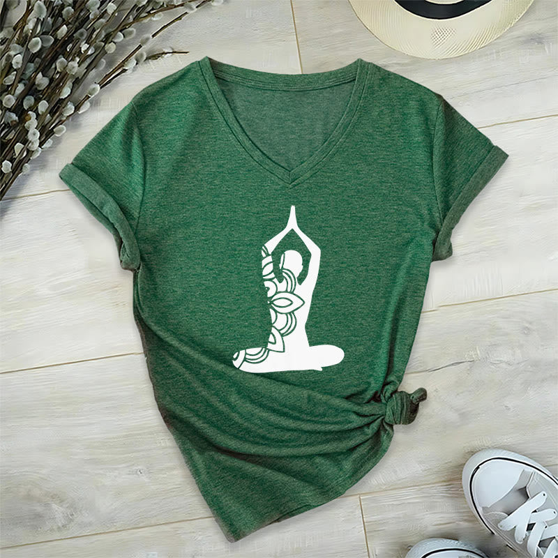 T-shirt de méditation Olivenorma Yoga Pose Mindful Energy à col en V - Vert foncé - 2XL - image 17