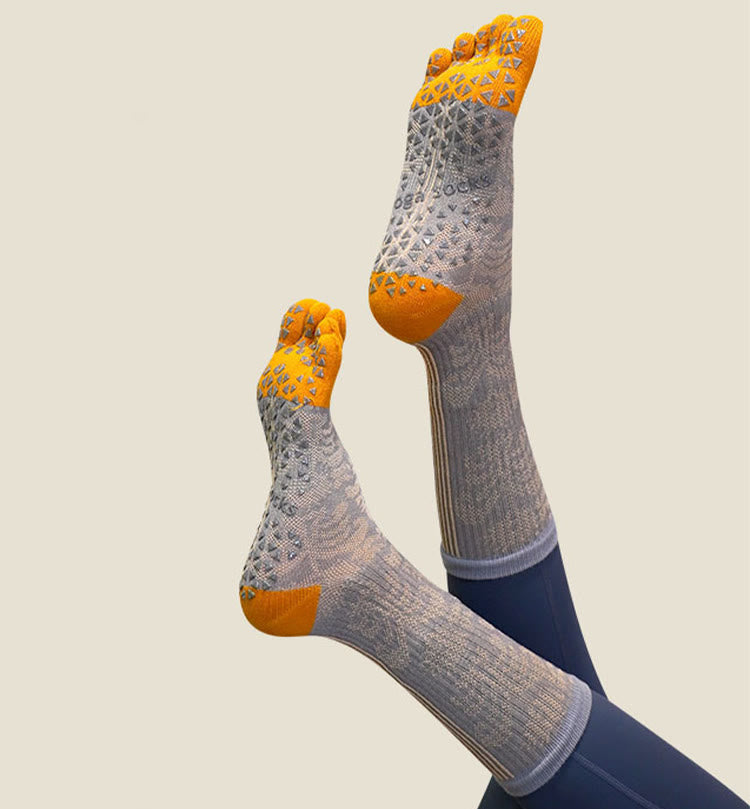 Chaussettes de Pilates et barre Olivenorma respirantes, antidérapantes et à cinq orteils, en coton confortable avec imprimé floral. - image 0