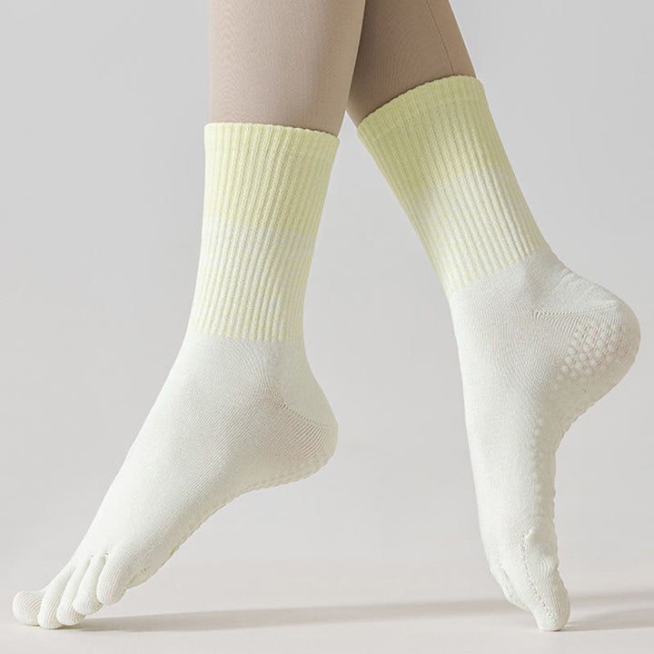 Chaussettes de Pilates Olivenorma respirantes, antidérapantes, à cinq orteils et mi-mollet, avec séparation des orteils. - image 9