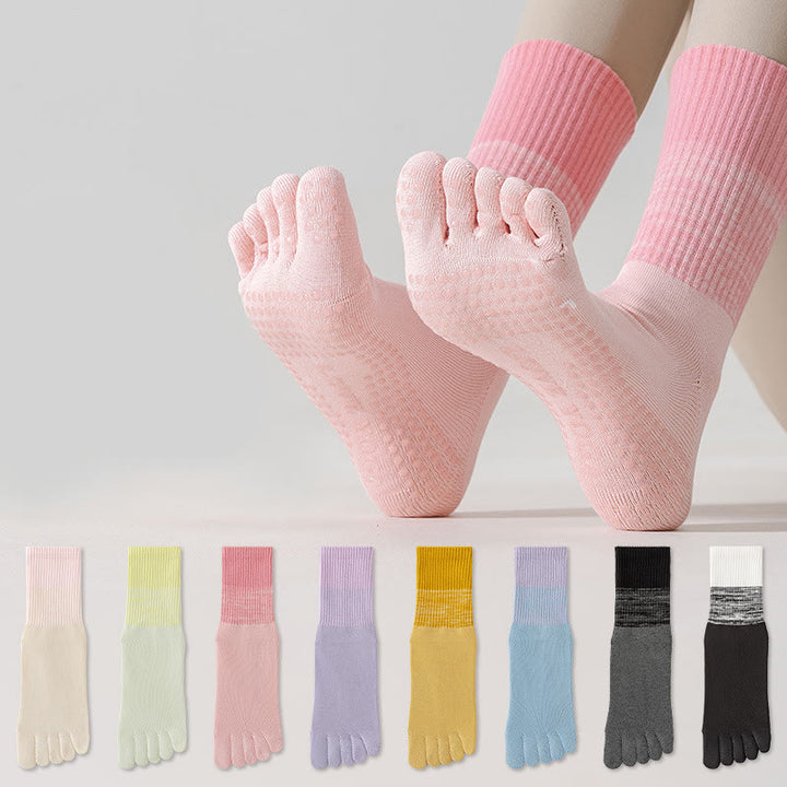Chaussettes de Pilates Olivenorma respirantes, antidérapantes, à cinq orteils et mi-mollet, avec séparation des orteils. - image 0