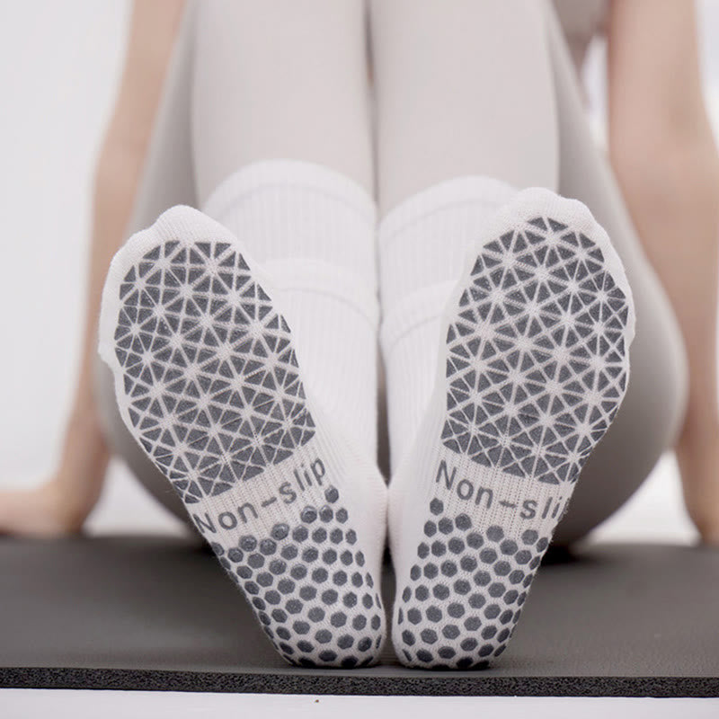 Chaussettes de Pilates mi-mollet Olivenorma double couche antidérapantes, chaudes et confortables, avec coussinet en coton respirant. - image 3