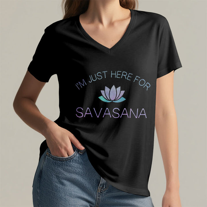 T-shirt Olivenorma Here for Savasana Yoga à col en V - image 1