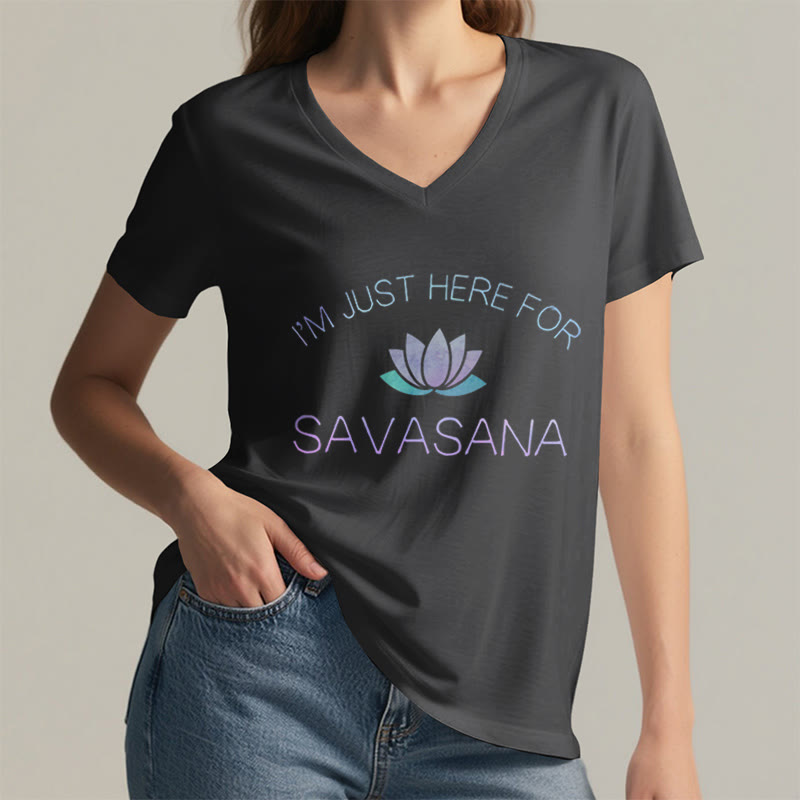 T-shirt Olivenorma Here for Savasana Yoga à col en V - image 3