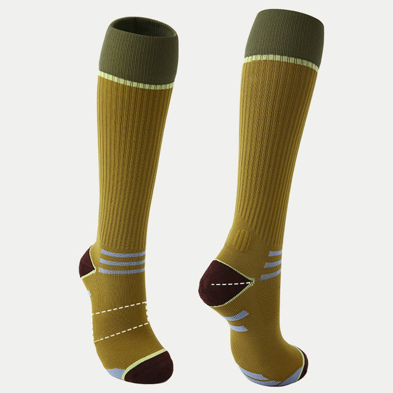 Chaussettes de compression Olivenorma Retro Crew antidérapantes pour Pilates, Barre et yoga, confortables au quotidien, respirantes et coupe athlétique. - image 5