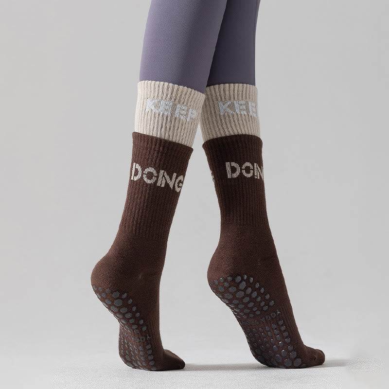 Chaussettes de Pilates et de barre Olivenorma Cushion Grip Crew antidérapantes, confortables et respirantes, avec rembourrage doux et soutien en coton. - Brun - 10 paires - image 0