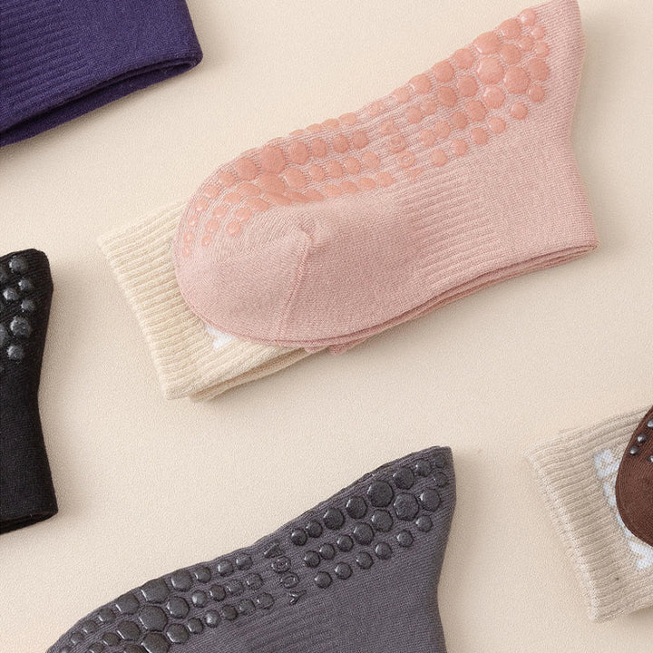 Chaussettes de Pilates et de barre Olivenorma Cushion Grip Crew antidérapantes, confortables et respirantes, avec rembourrage doux et soutien en coton. - image 13