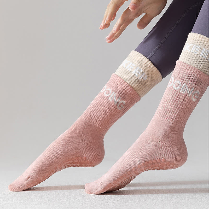Chaussettes de Pilates et de barre Olivenorma Cushion Grip Crew antidérapantes, confortables et respirantes, avec rembourrage doux et soutien en coton. - image 7