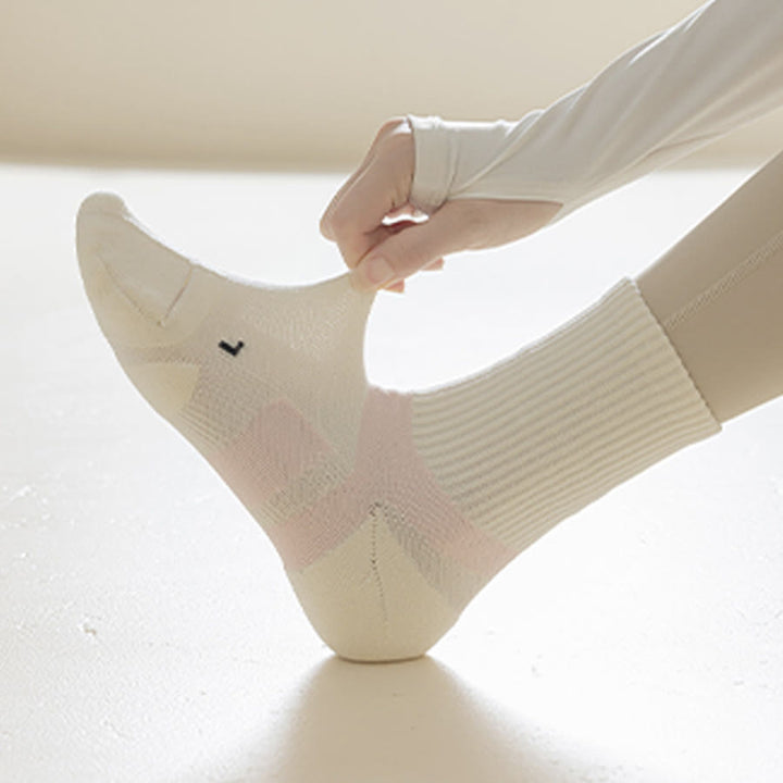 Chaussettes de yoga Olivenorma mi-mollet, respirantes, confortables et antidérapantes, idéales pour le Pilates et la barre, pour femmes. - image 4