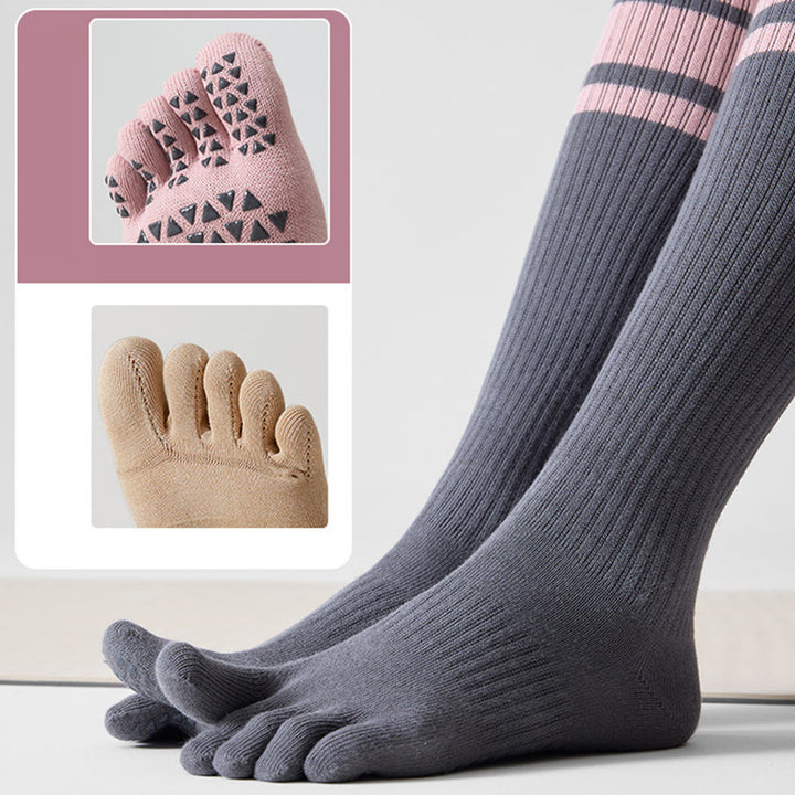 Chaussettes de yoga Olivenorma à cinq orteils en coton antidérapant et à coupe ajustée pour femmes, idéales pour le Pilates et la barre. - image 3