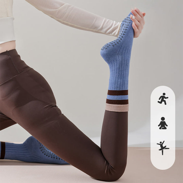 Chaussettes de yoga Olivenorma mi-mollet à cinq orteils avec bordure contrastée, antidérapantes et respirantes en coton, pour femmes. - image 2