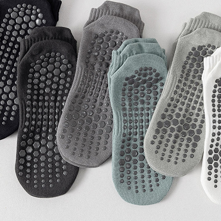 Chaussettes de yoga Olivenorma pour homme, confortables, antidérapantes et respirantes, en coton, à bout renforcé, idéales pour l'entraînement quotidien. - image 3