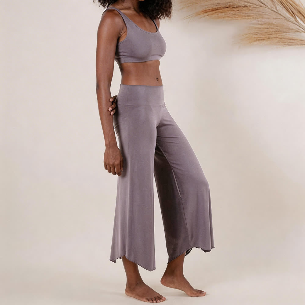 Pantalon de yoga court taille haute Olivenorma, couleur unie et extensible, idéal pour le sport et la détente. Coupe évasée. - image 4