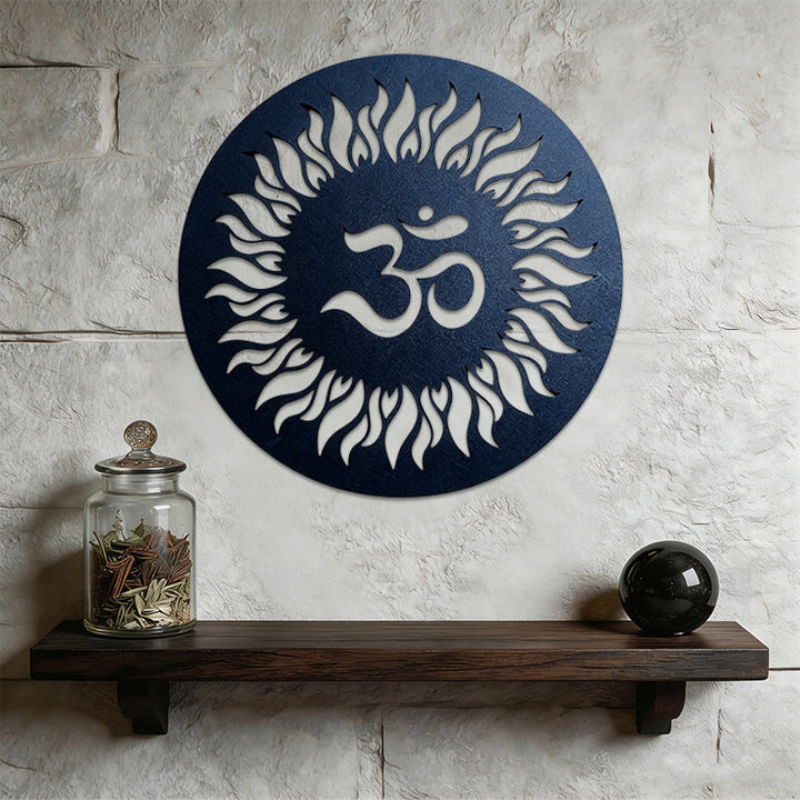 Olivenorma Om Symbole Sunburst Décoration murale en métal - 38 cm x 38 cm x 1,2 mm - image 0