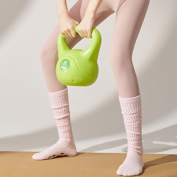 Chaussettes de yoga Olivenorma pour femmes, en silicone, antidérapantes, offrant une posture stable, un amorti optimal et une excellente respirabilité. Elles sont entièrement en silicone, respirantes et élastiques. Idéales pour l'entraînement et le sport.  - image 6