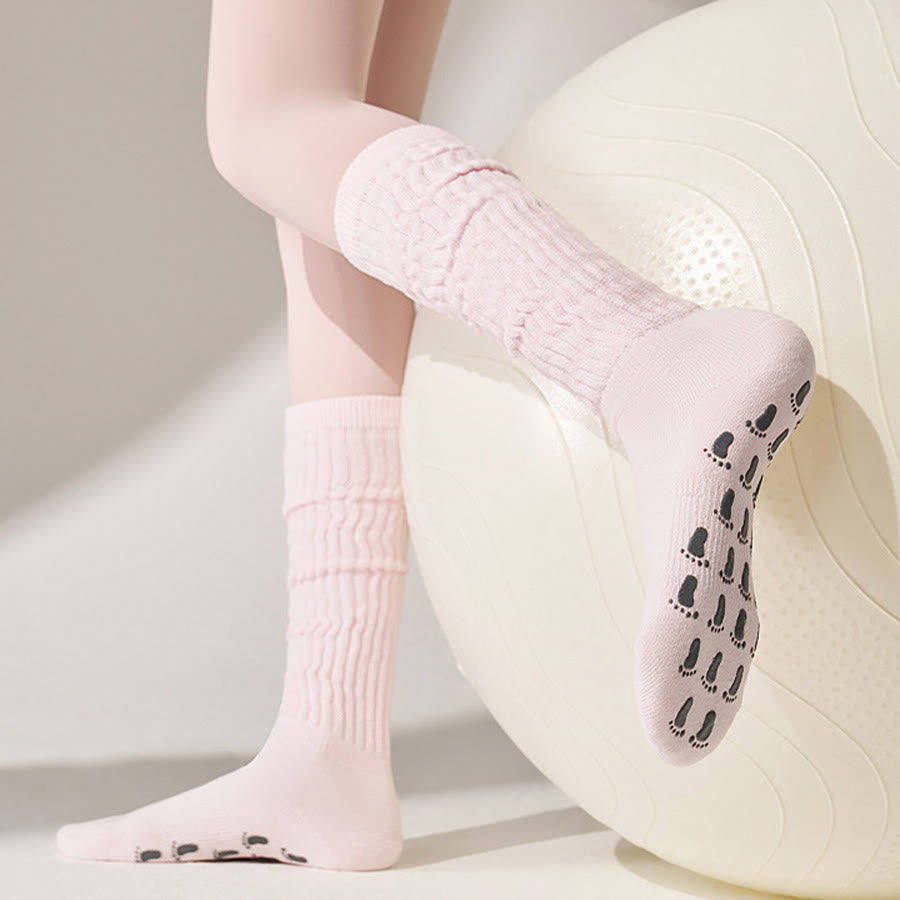 Chaussettes de yoga Olivenorma pour femmes, en silicone, antidérapantes, offrant une posture stable, un amorti optimal et une excellente respirabilité. Elles sont entièrement en silicone, respirantes et élastiques. Idéales pour l'entraînement et le sport.  - image 4