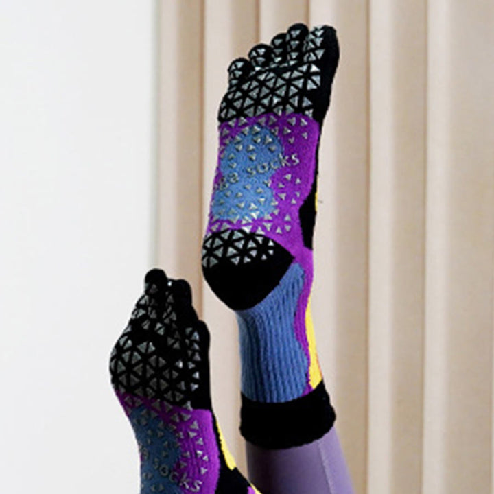 Chaussettes de yoga Olivenorma pour femmes, haute élasticité, tige mi-haute, antidérapantes, à picots en silicone, pour un confort optimal toute la journée, idéales pour la salle de sport en intérieur. - image 5